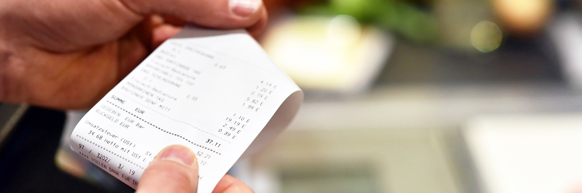Thermal paper cash register receipt