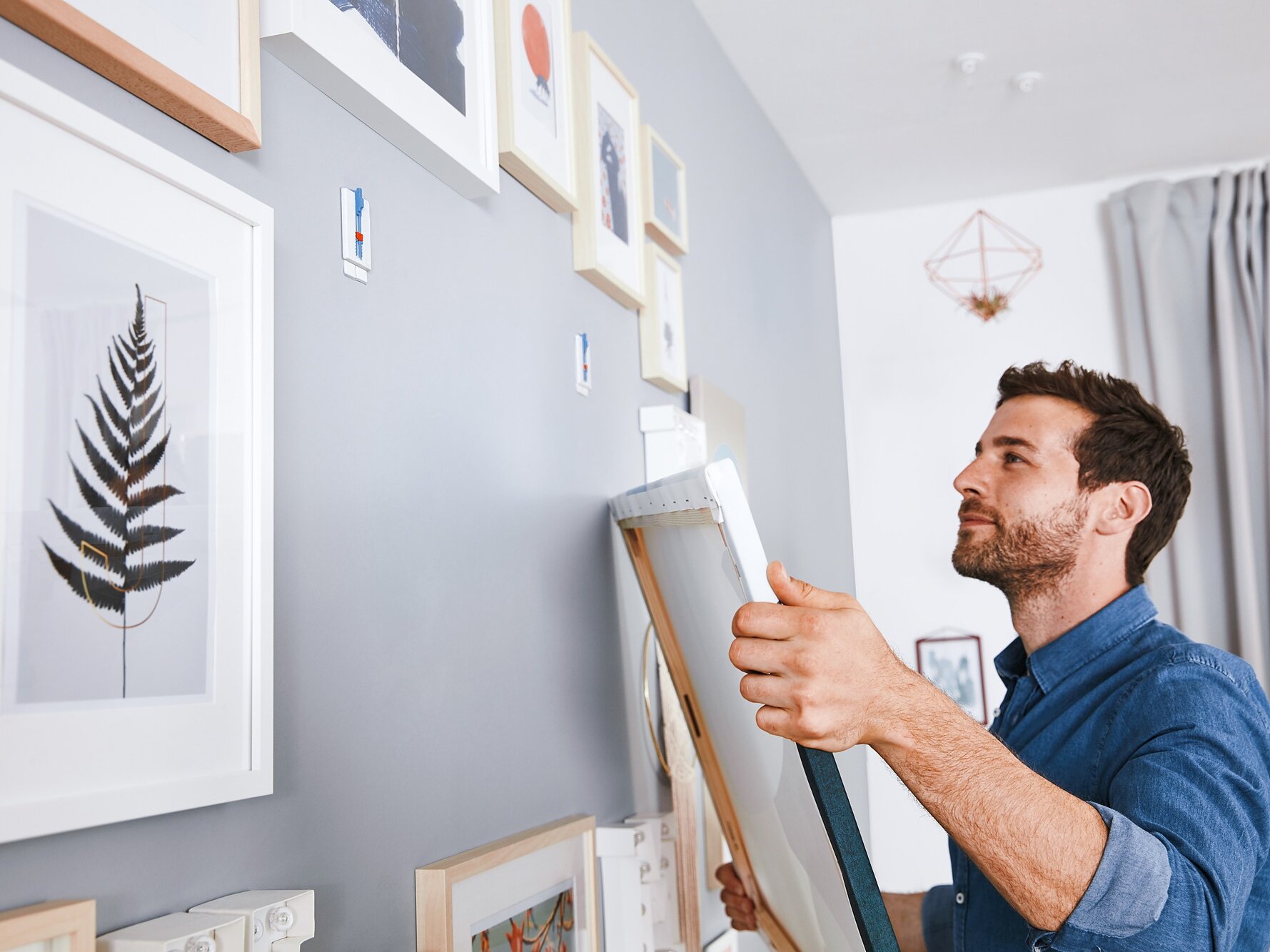 Adhesive helpers for Home and Office
