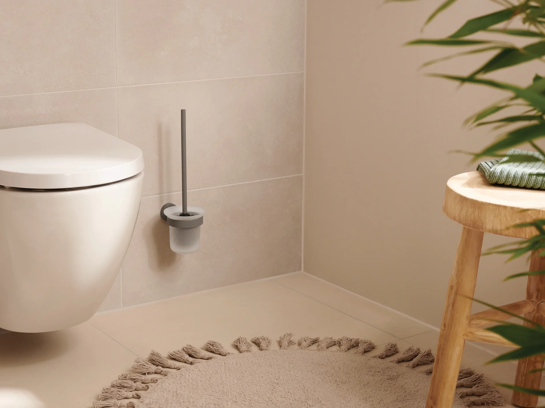 tesa-Moon-Grey-Toilet-Brush-40581_mood tesa-Moon-Grey-Toilet-Brush-40581_mood