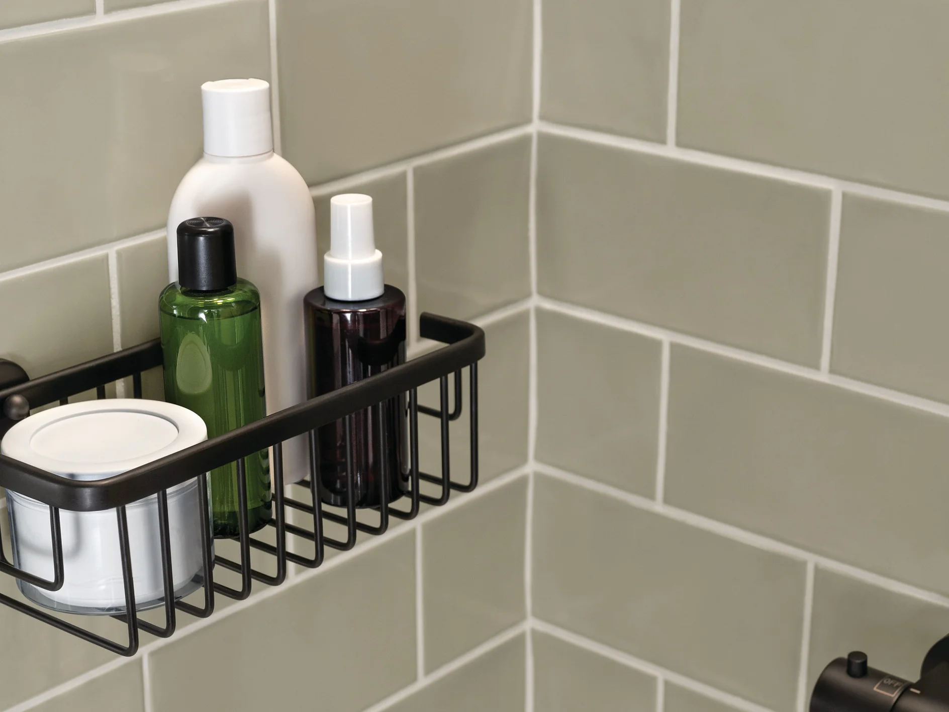 tesa_Aluxx_Moon_Black_Shower_Basket_Single_mood tesa_Aluxx_Moon_Black_Shower_Basket_Single_mood