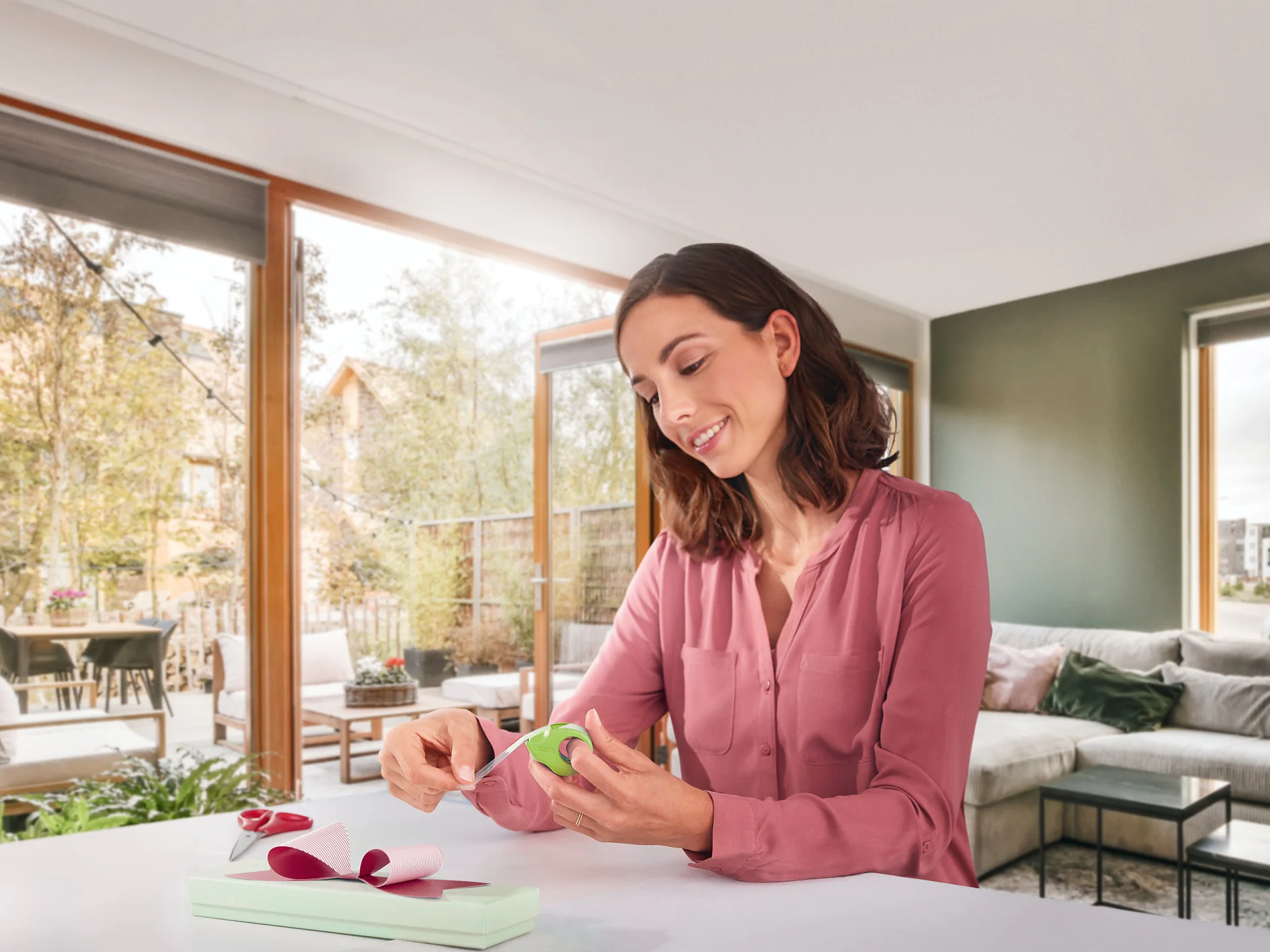 More sustainable, high-performance and, thanks to high transparency, perfect for invisible bonding, fastening and packaging.
