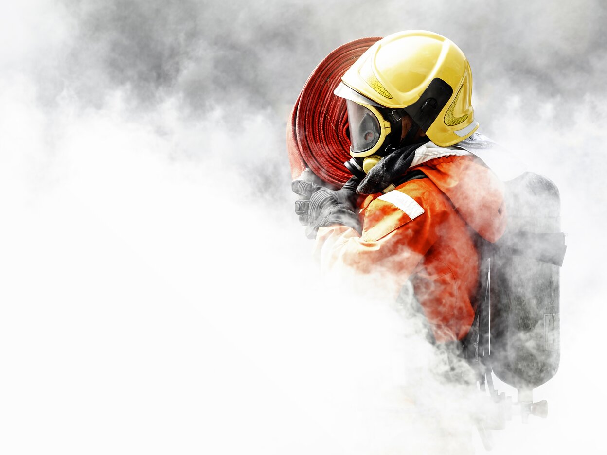 FIREFIGHTER_300dpi_flameXtinct