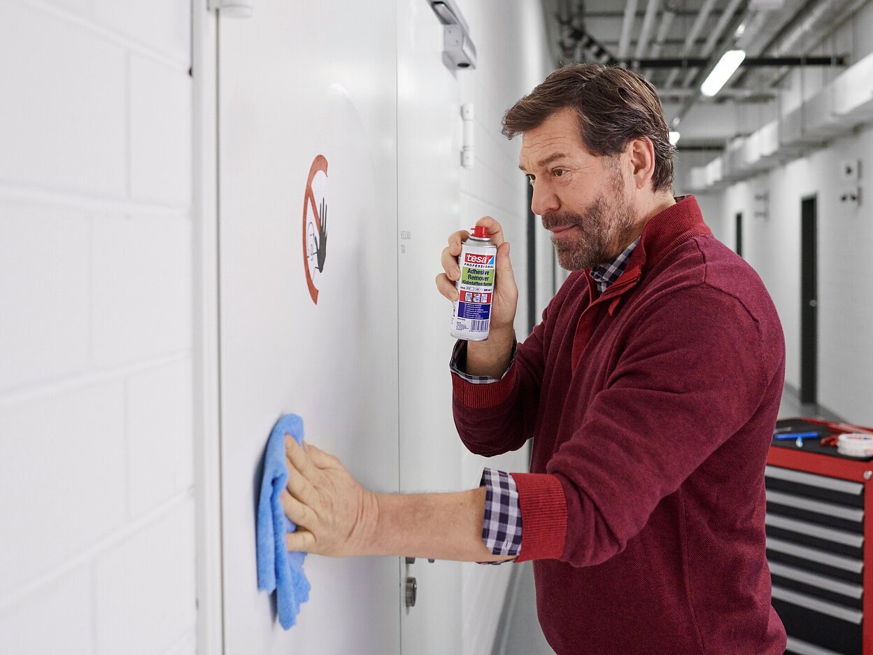 [en-en] Facility Management tesa Adhesive remover