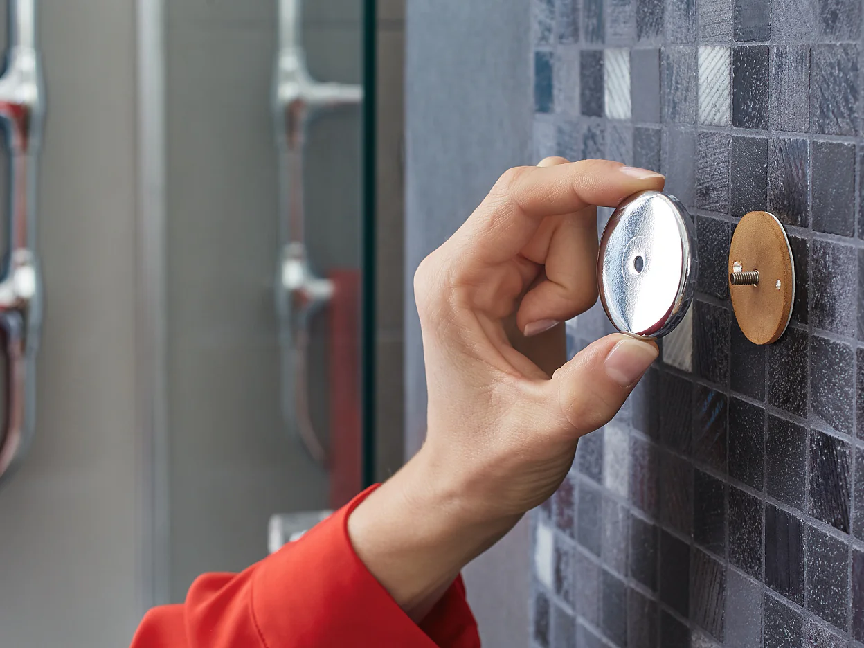 [en-en] tesa Powerbutton Universal hook Large