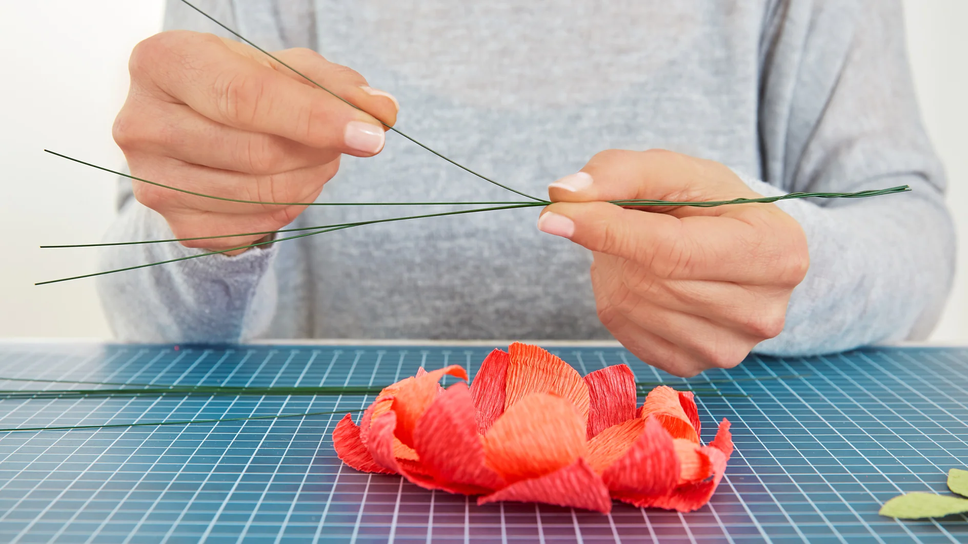 DIY Paper Flower / Step 4: Join 4 wires