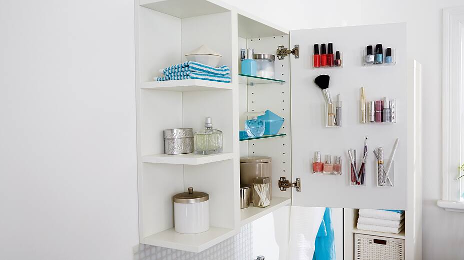 Are your lipstick, nail polish and other cosmetics getting lost on your shelves? If so, keep them in clear acrylic glass containers, attached almost invisibly to the inside of your glass or mirrored cupboard door, using tesa Powerbond® TRANSPARENT.