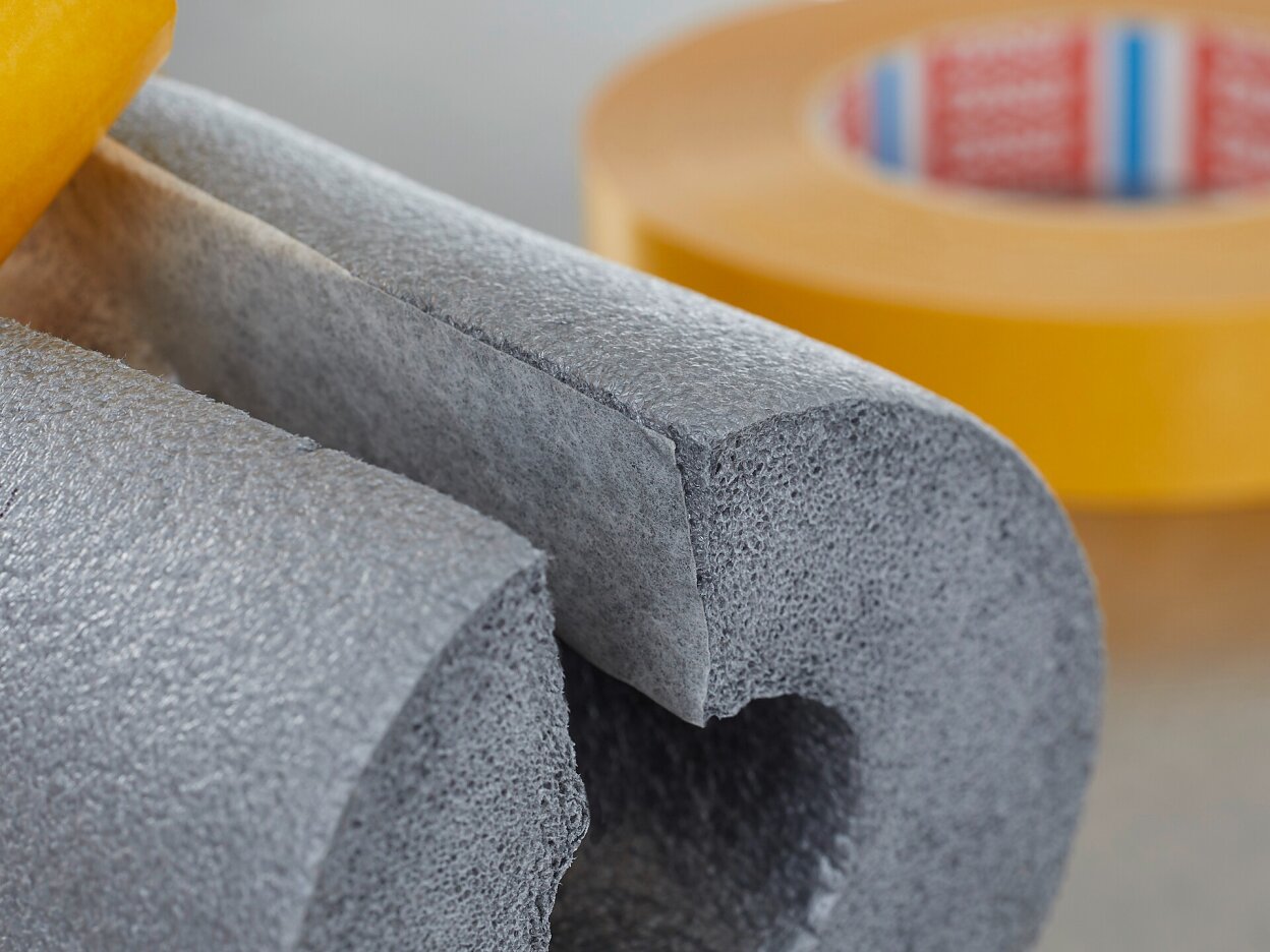 tesa 51571 double sided non woven tape step2of3 001