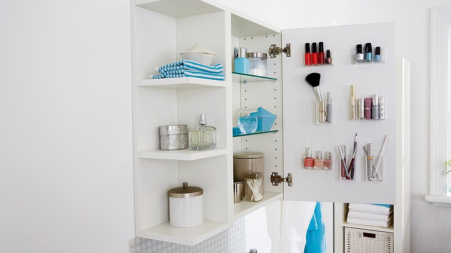 TESA_Powerbond_36532.jpg Are your lipstick, nail polish and other cosmetics getting lost on your shelves? If so, keep them in clear acrylic glass containers, attached almost invisibly to the inside of your glass or mirrored cupboard door, using tesa Powerbond® TRANSPARENT.