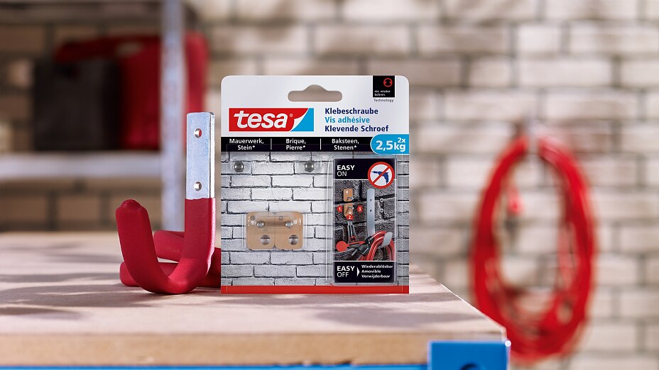 How to use the tesa® Adhesive Screw Rectangular for Brick & Stone 2.5kg. How to use the tesa® Adhesive Screw Rectangular for Brick & Stone 2.5kg.