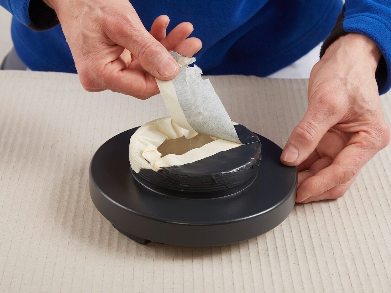 tesa-4317-thin-paper-masking-tape-for-paint-spraying-round-step6of8-ap