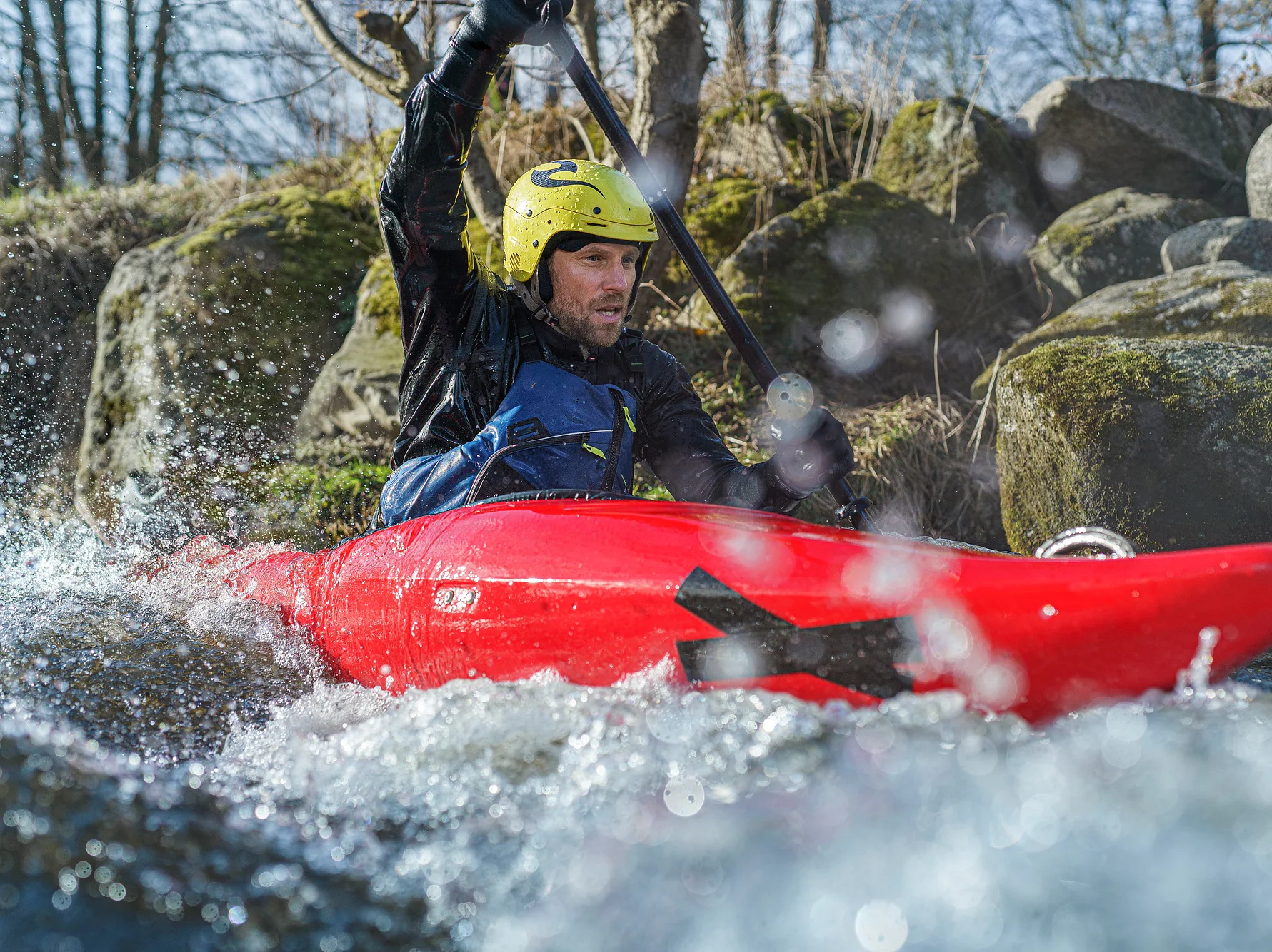 Pildi tesa ultra power veealune mudel rafting