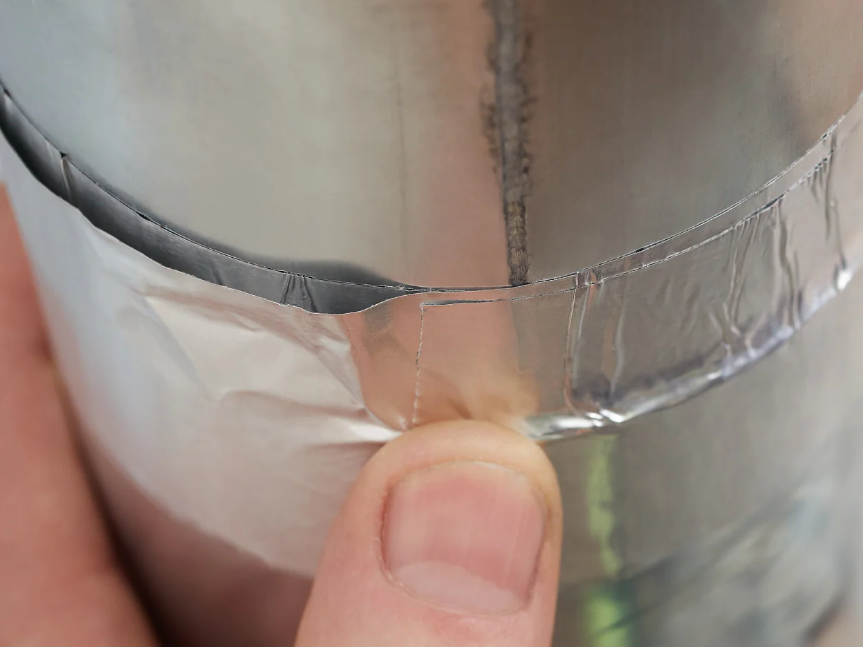 tesa_Aluminium_Tape_step_6of9_ap