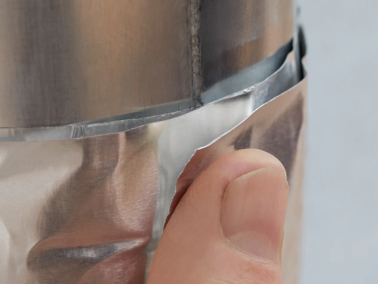 tesa_Aluminium_Tape_step_5of9_ap