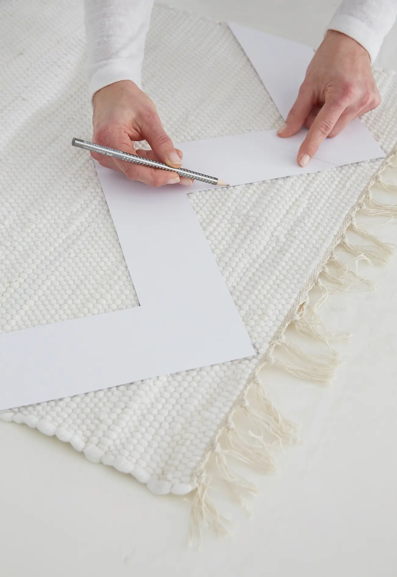 DIY dekoratiivne kalts / 1. samm: Kasuta pliiatsit