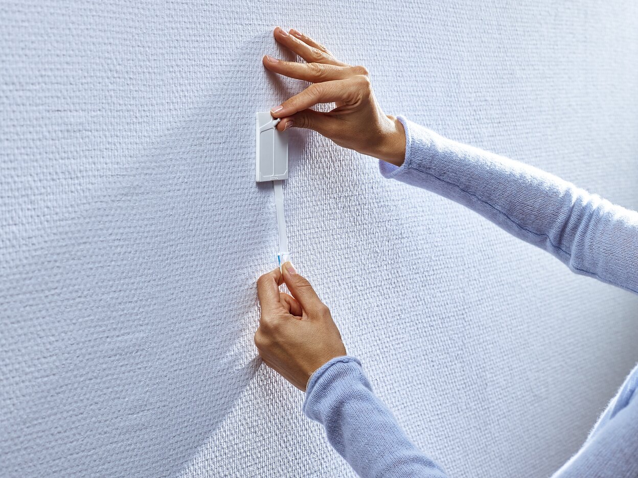 [en-en] tesa Smart Mounting System Adhesive Nail 2kg Step 15 of 15 wallpaper