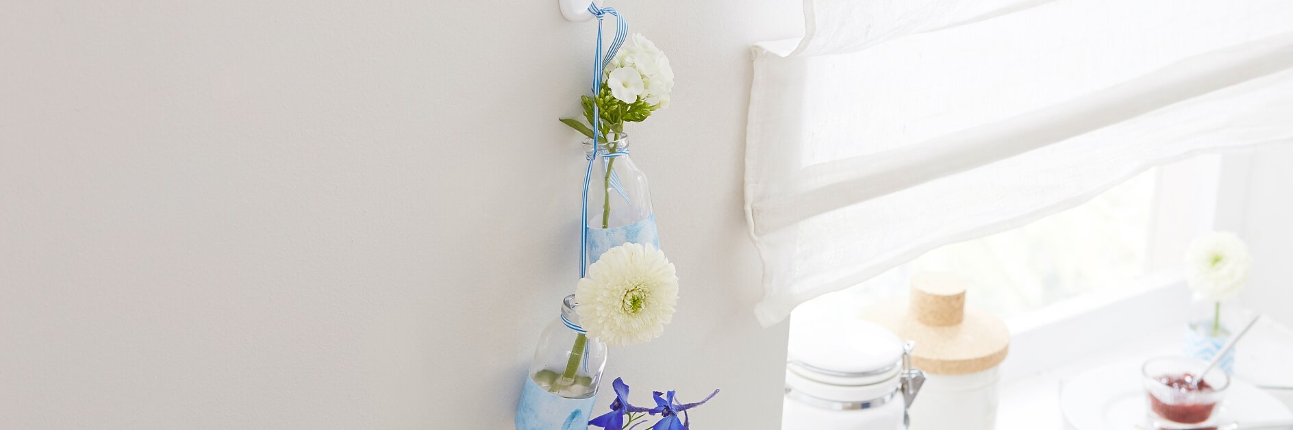 Kitchen decoration: “Hanging vases”