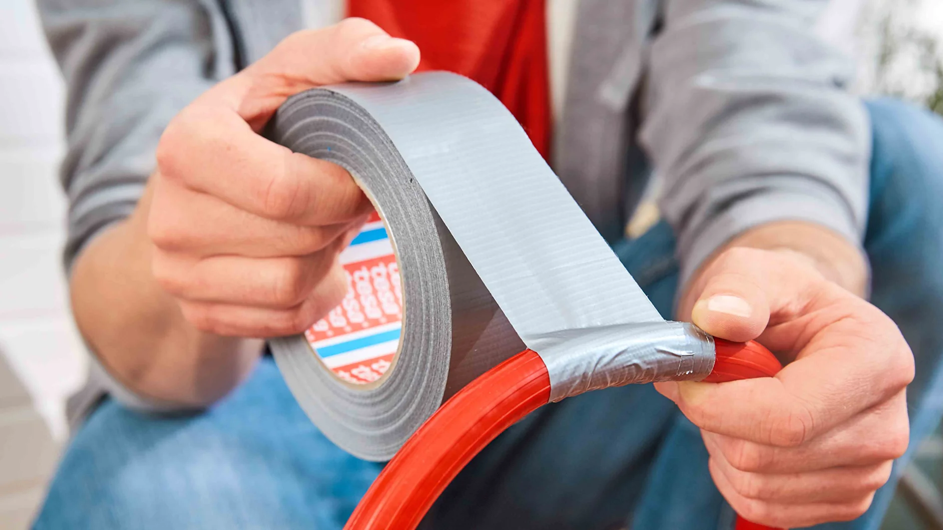 xp-universal-56389-ducttape-visual