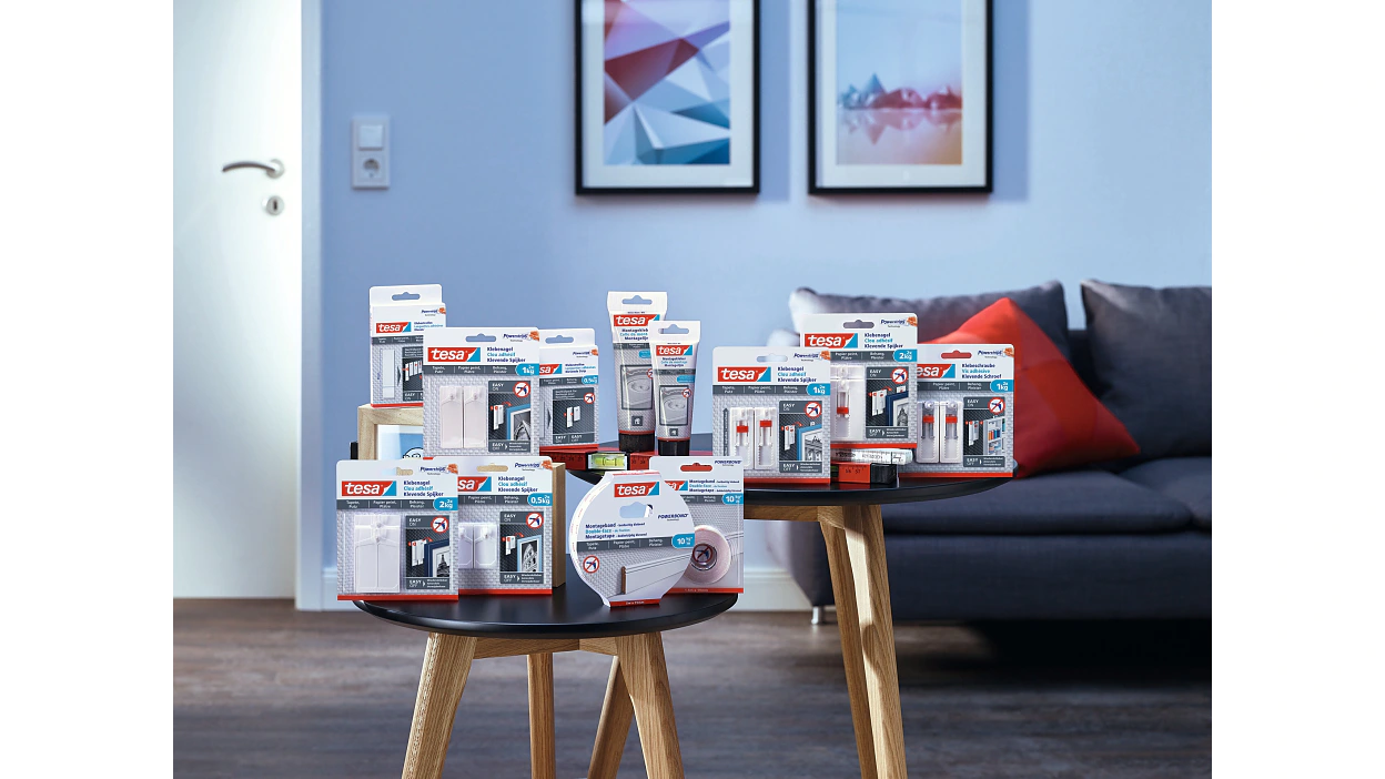 [en-en] tesa Smart Mounting System productrange for Wallpaper and Plaster