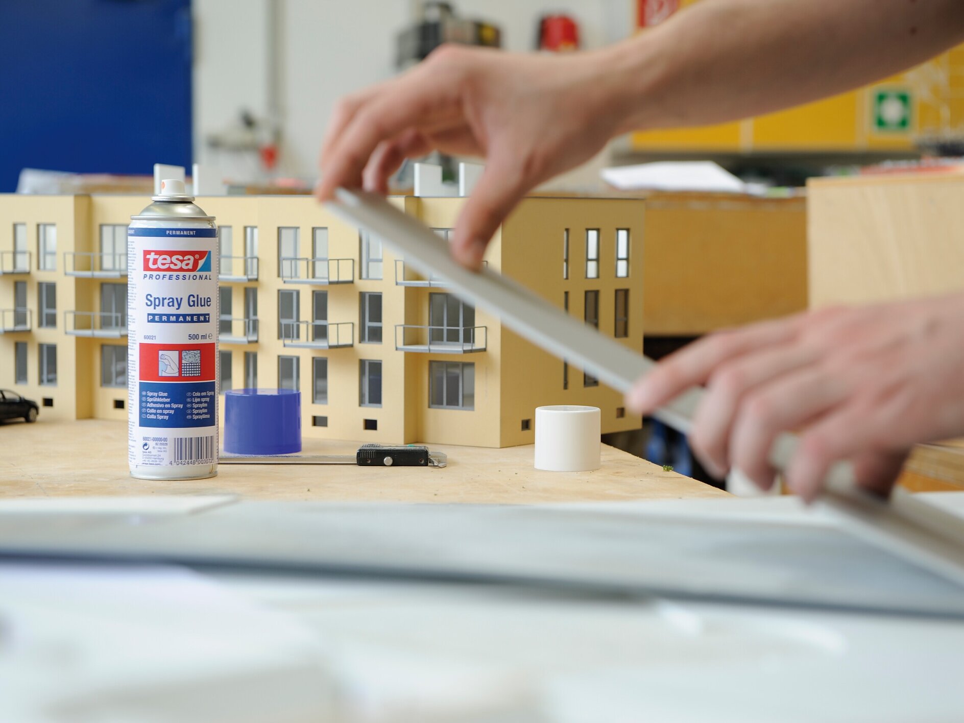 Colle Aérosol 300ml Bombe De Colle Spray Transparente 300 Ml Pour Maquettes Papier Carton 1005909 - Foto 7