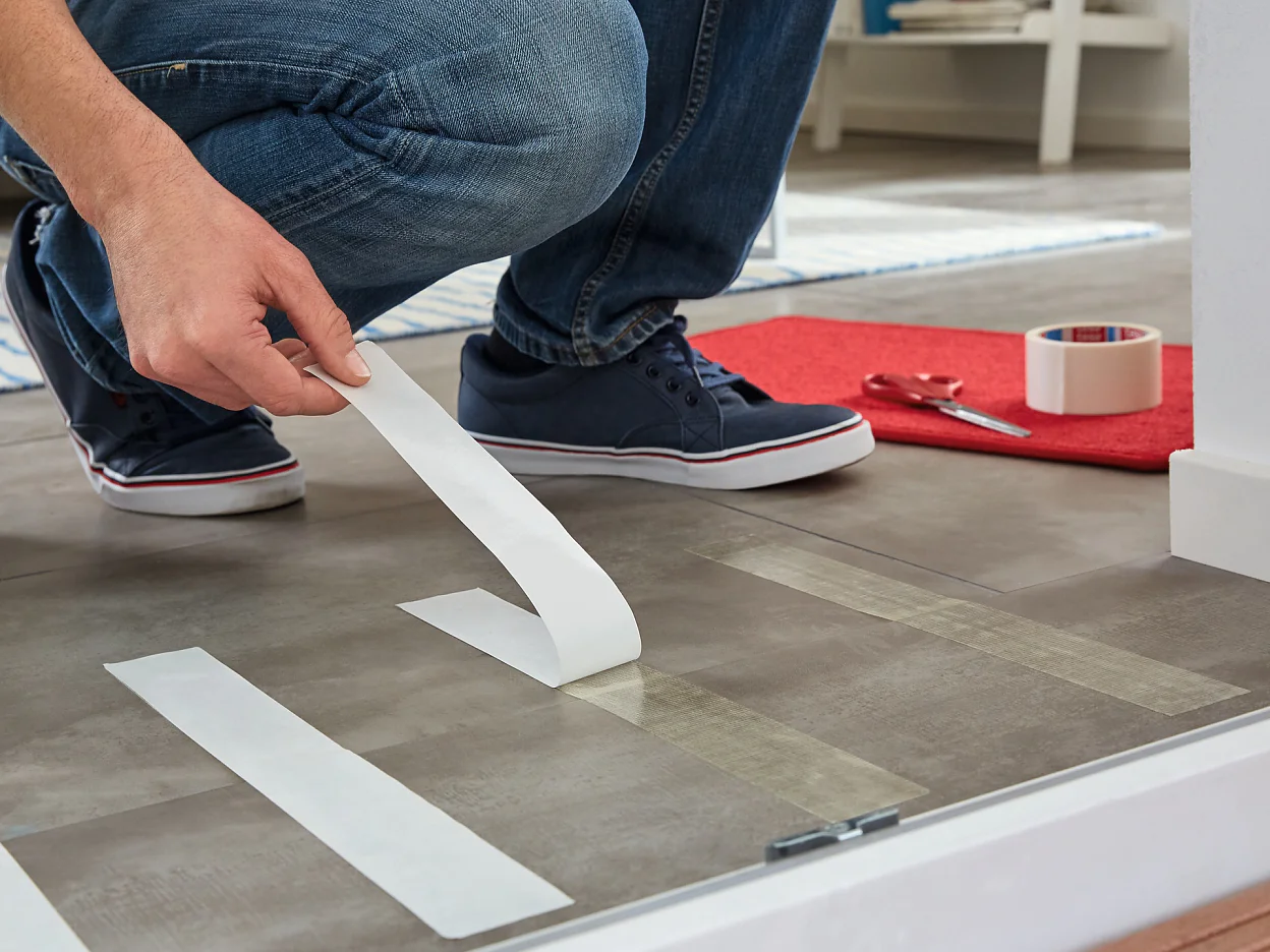 [en-en] flooring tape residue free removal step3of6