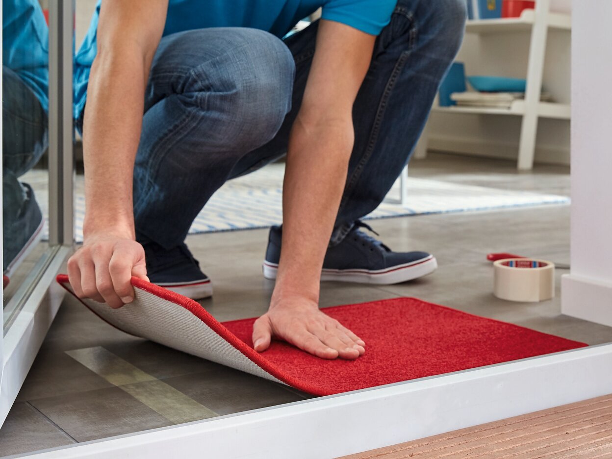 [en-en] flooring tape residue free removal step4of6