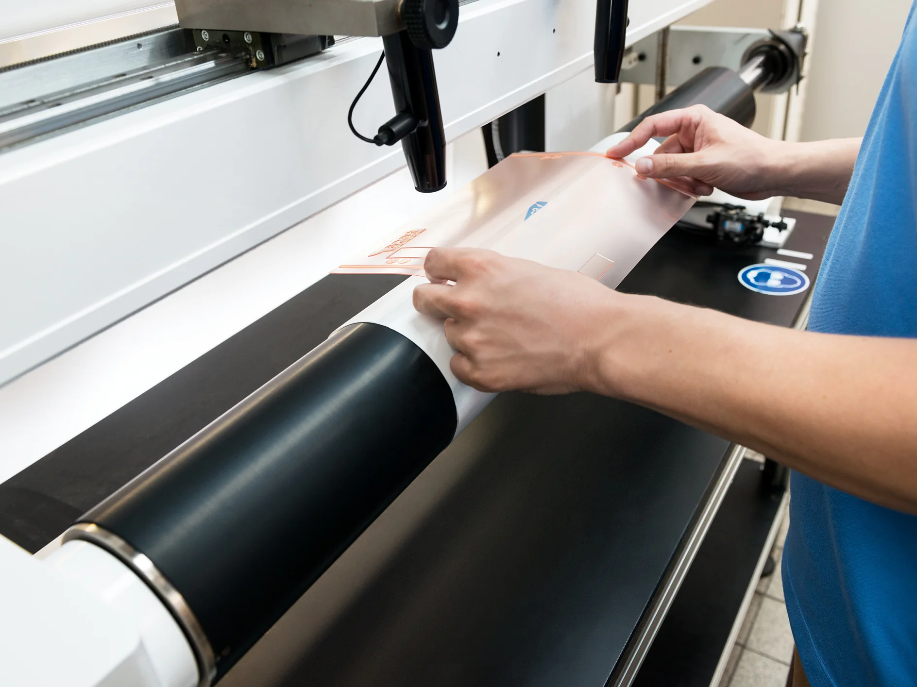 Rubans de fixation pour le montage de clichés tesa® en pratique