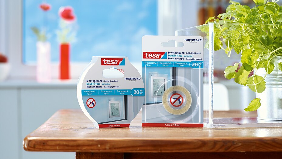 How to use tesa® Mounting Tape for Transparent & Glass 20kg/m. How to use tesa® Mounting Tape for Transparent & Glass 20kg/m.