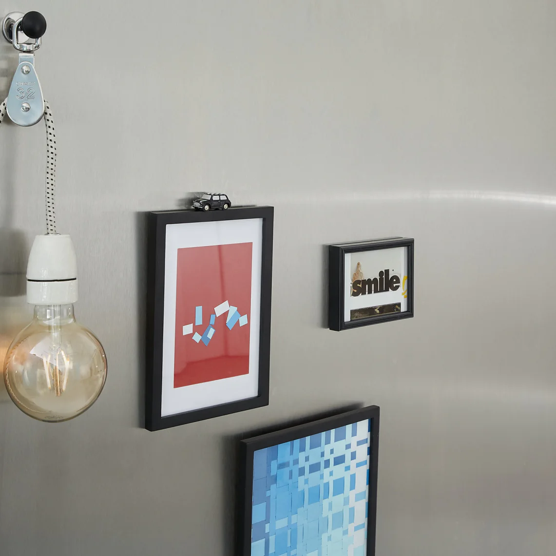 tesa_77903_vis_adhésive_lampe_mood_001