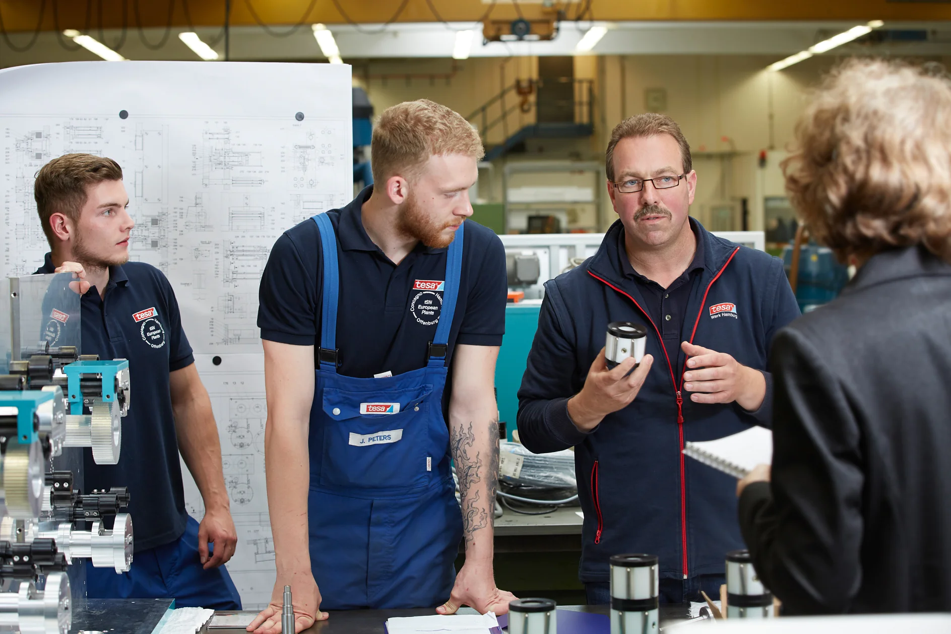 Formation professionnelle dans l’usine tesa de Hambourg