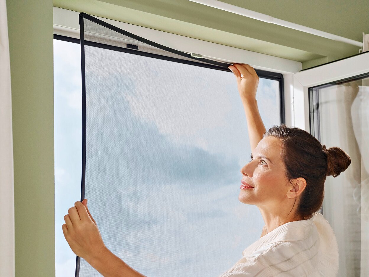 tesa_insect-clip-on-screen_step_7_of_7_model_ap