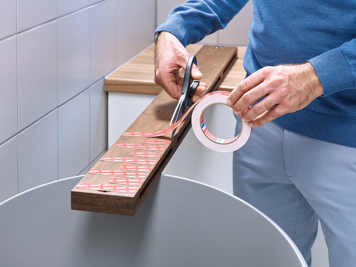 [en-en] tesa Smart Mounting System Mounting Tape 1,5x19 5x19 Tiles Step of 6