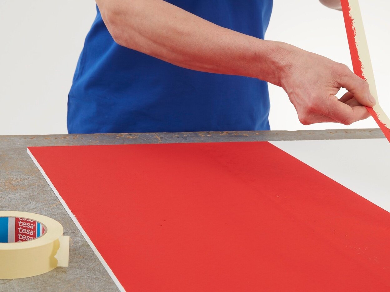 tesa-4323-general-purpose-paper-masking-tape-step1of6-ap