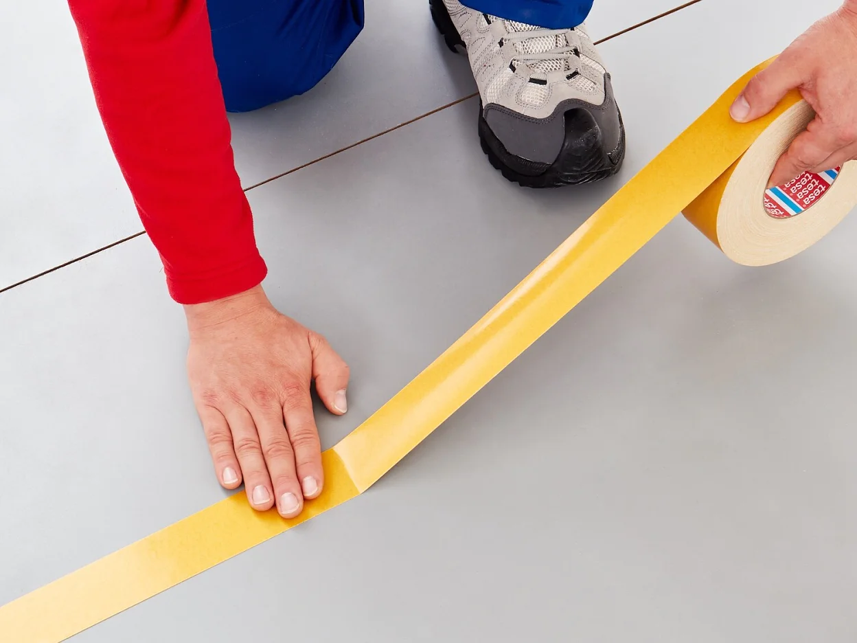 tesa 4964 double sided tape with fabric backing step2of7 ap
