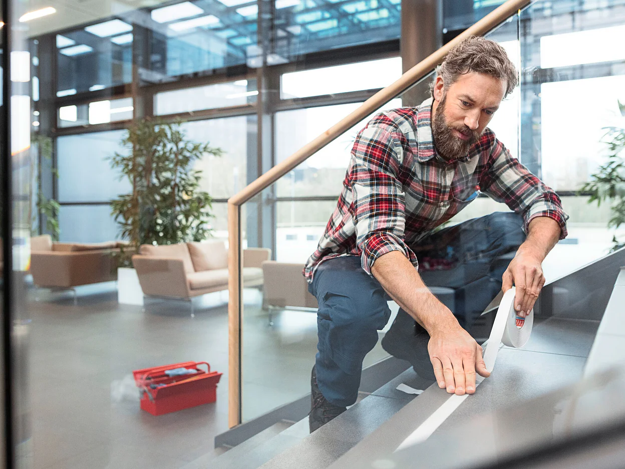 [en-en] Facility Management tesa Anti-slip tape