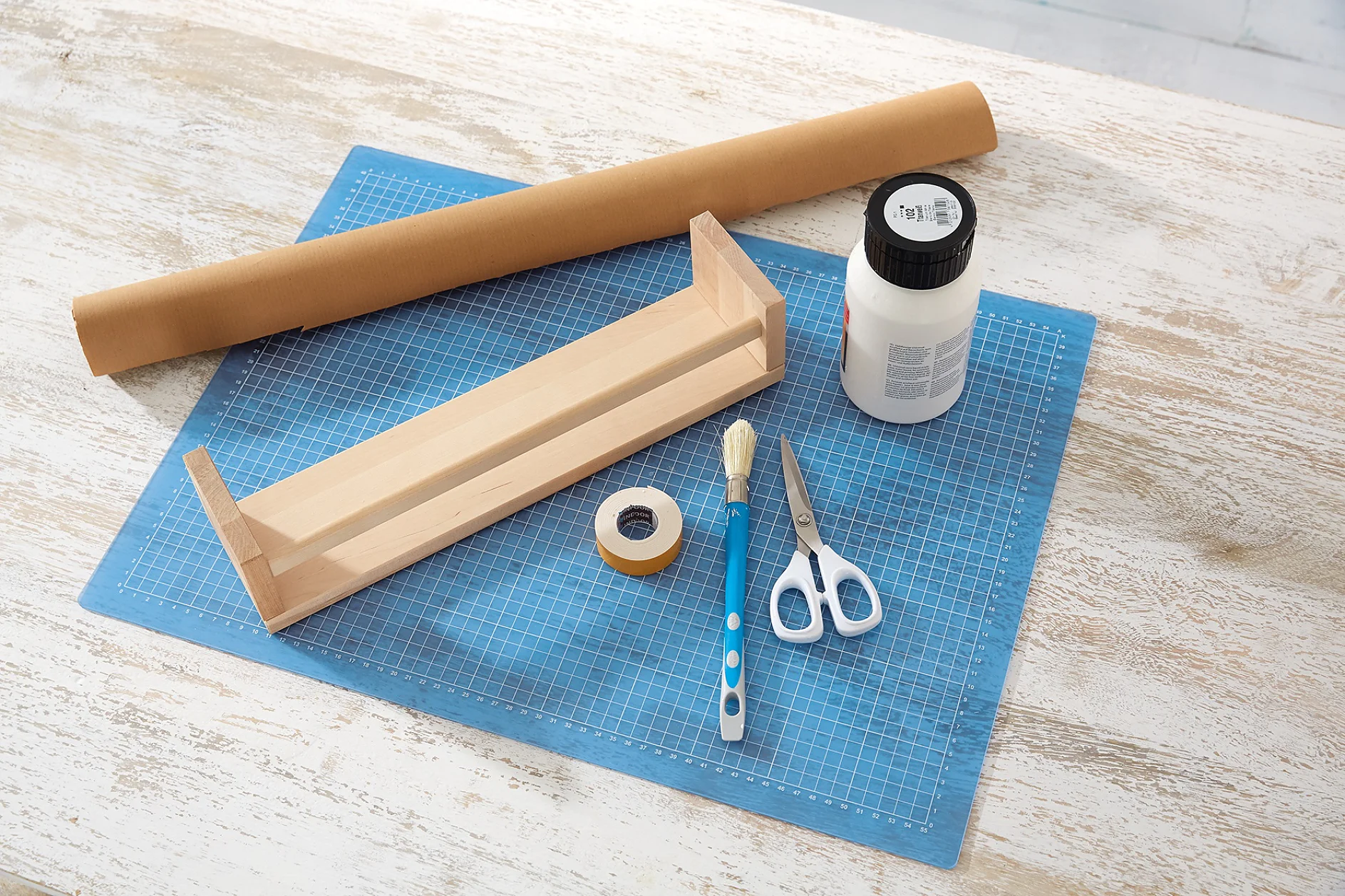 DIY nyakkendőtartó 1 Képaláírás: DIY nyakkendőtartó / 1. lépés: szükséges eszközök
