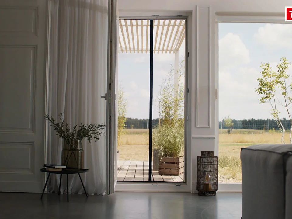 insect-magnetic-curtain_step-by-step_long_video_220822