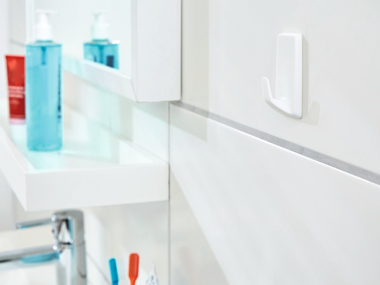 [en-en] tesa Powerstrips Waterproof hooks L plastic rectangular