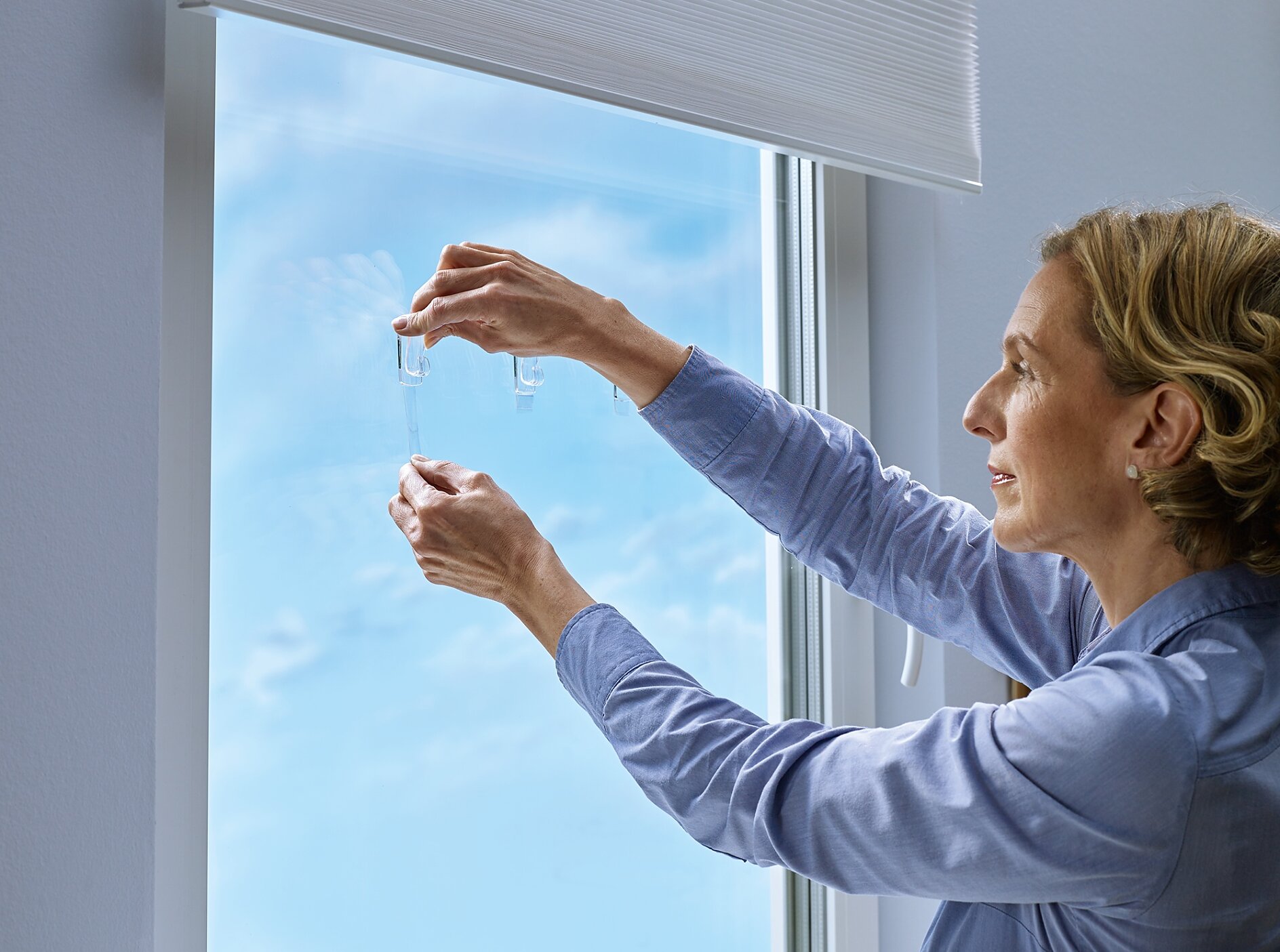 Ganci Adesivi Tesa Powerstrips Small - Rimovibili, Per Vetro, Piastrelle E Legno, Tenuta Fino A 1 Kg - Foto 8