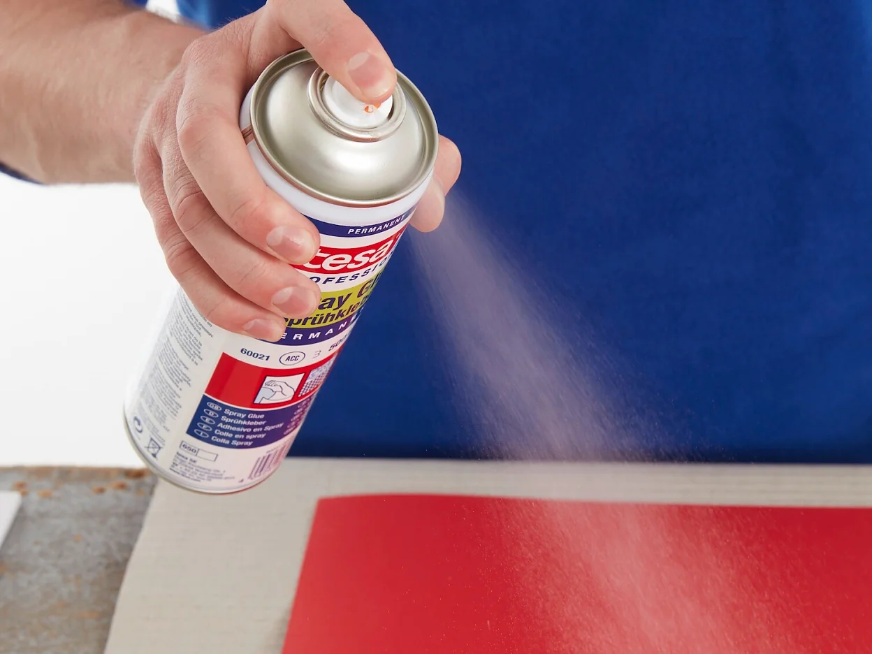 tesa 60021 spray glue for many applications step3of4 ap