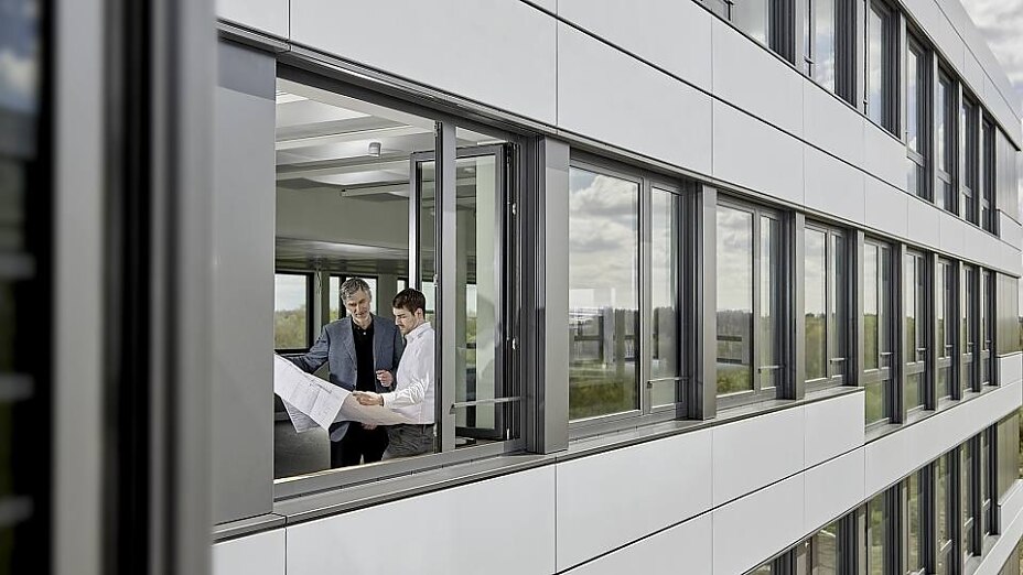 building-industry,104782_crop16x9_9 building-industry,104782_crop16x9_9