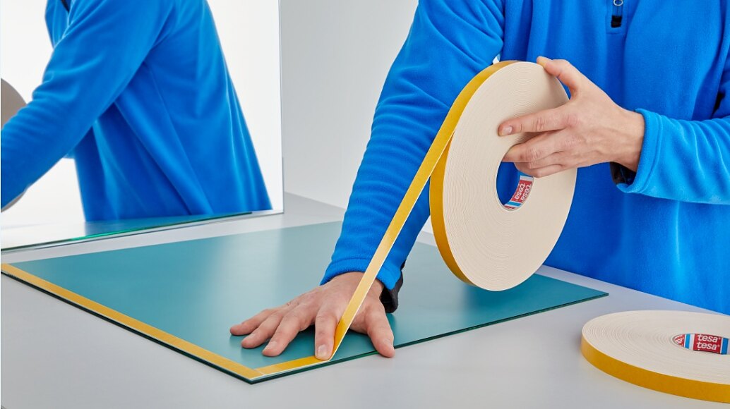 強粘着フォームテープ tesa® 62935 tesa