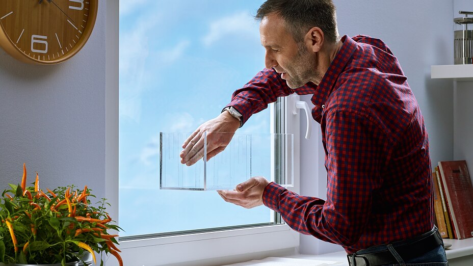 Mounting adhesives, glues and hanging solutions - mount objects without tools!