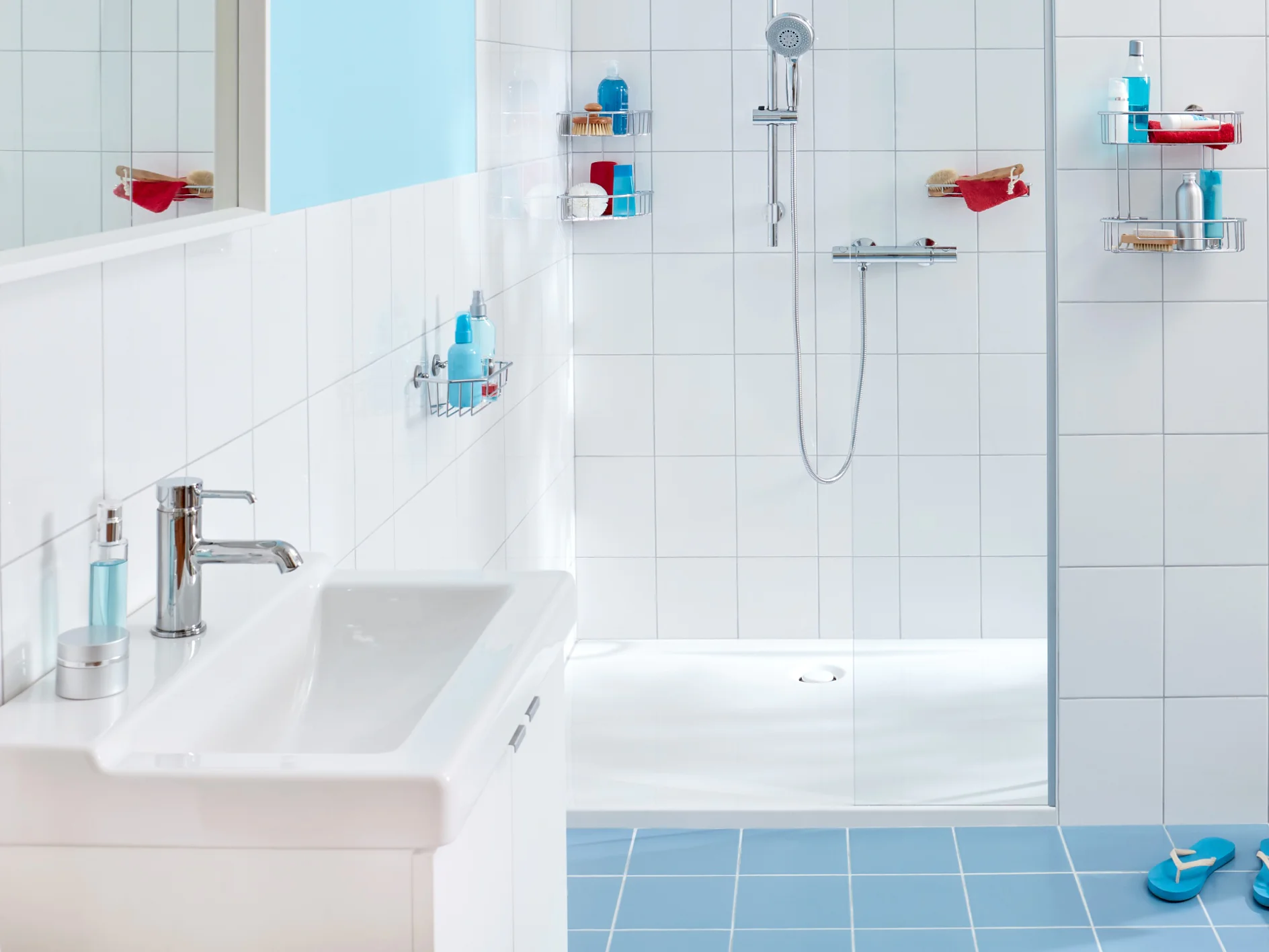 tesa® BAATH dizaina līnijas piederumi vannas istabai