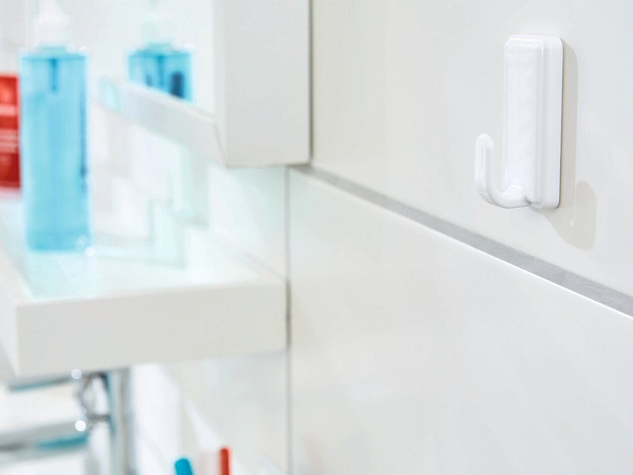 [en-en] tesa Powerstrips Hooks Plastic Classic L