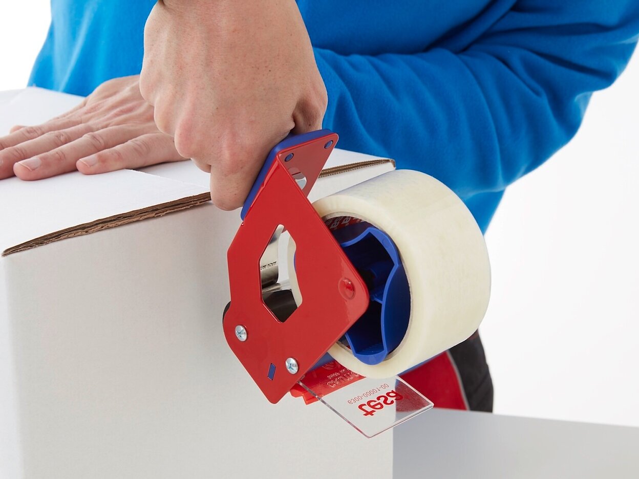 tesa 4280 pp shipping tape transparent step1of6 ap
