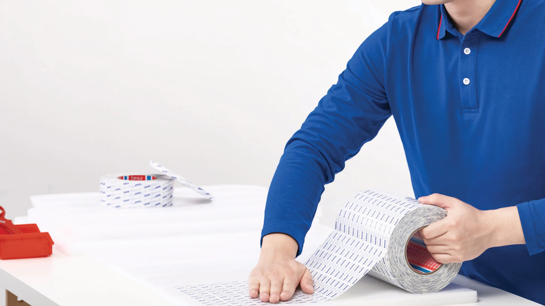 tesa-8864x-dubbelzijdige-tissuetape-schuimlaminatie-002-ap