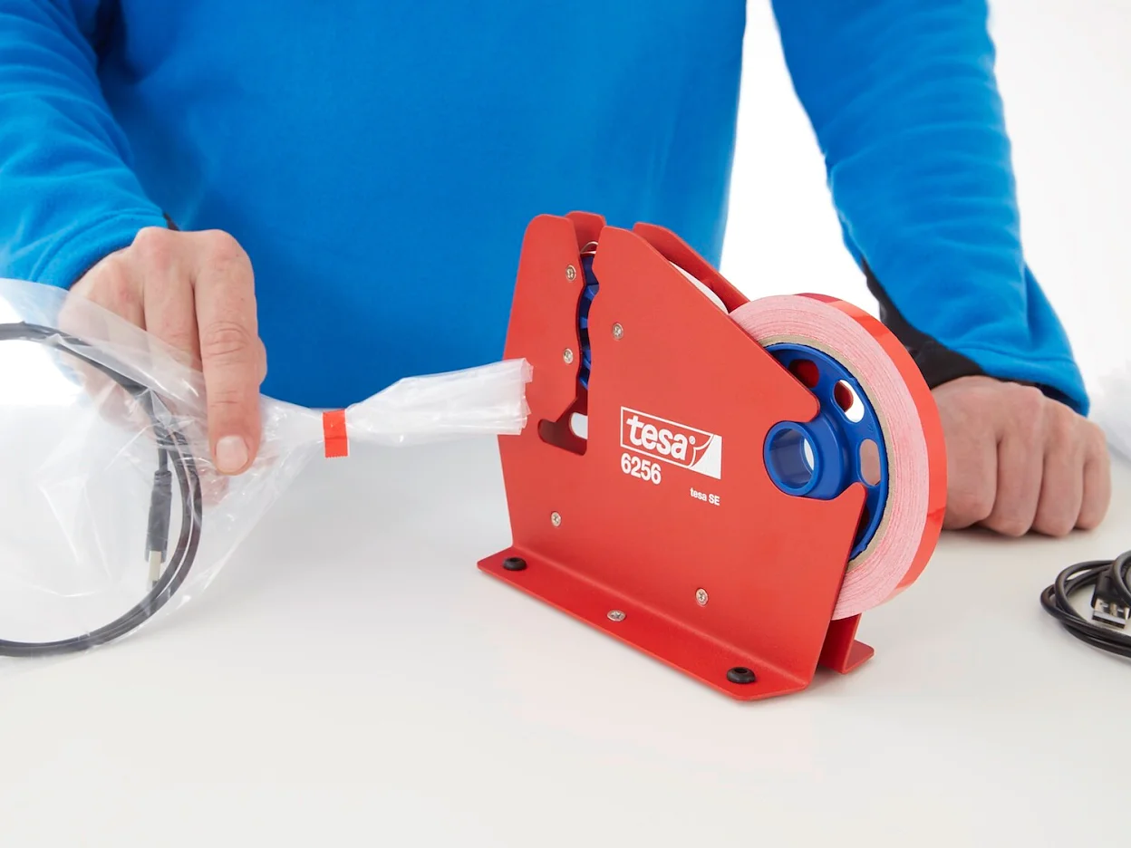 tesa 6256 bag sealing dispenser step3of3 ap