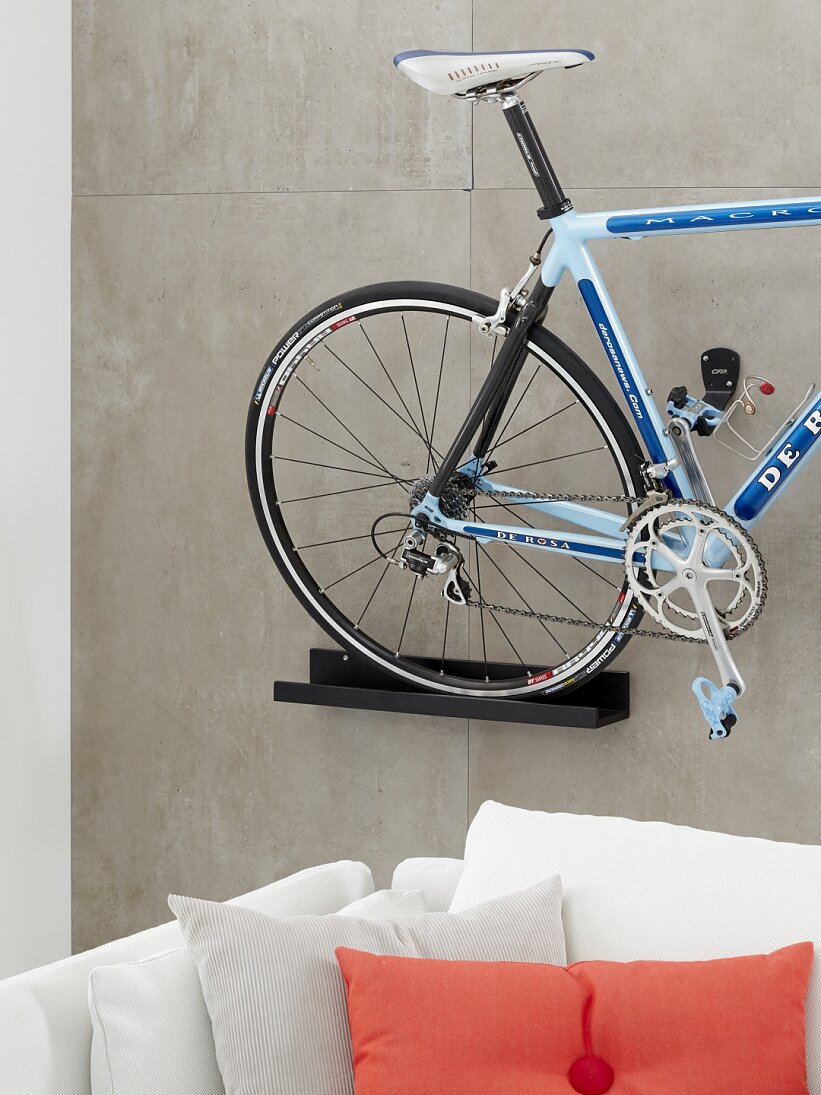 Pomysłowy wieszak na rower