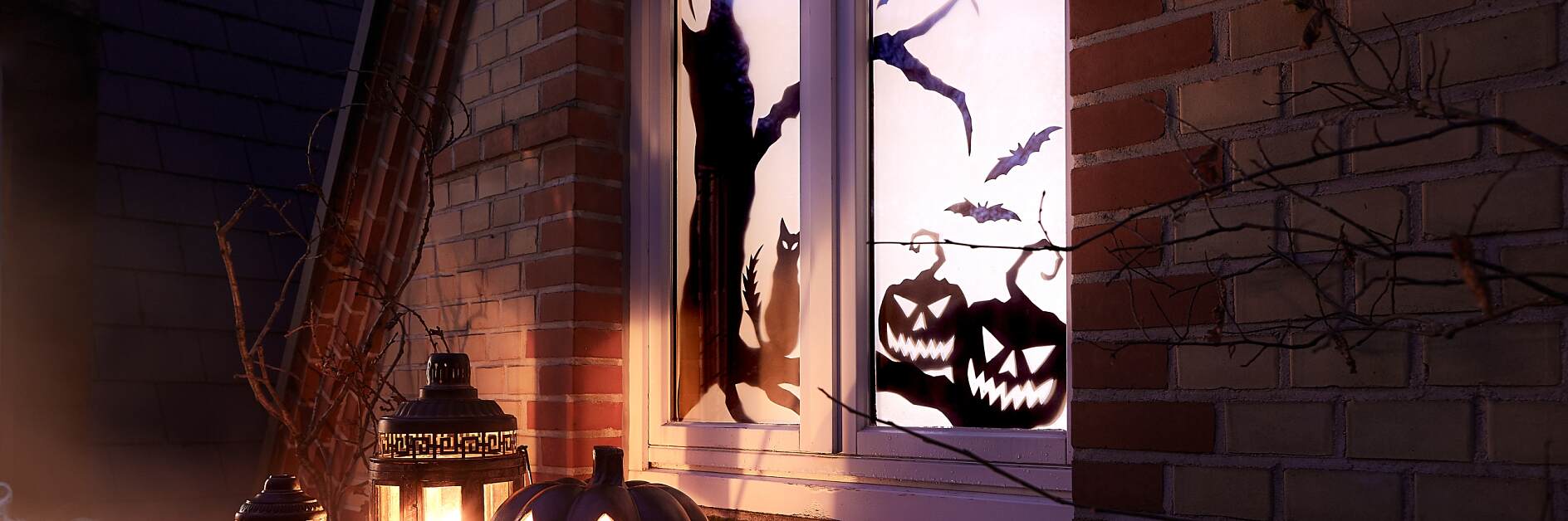 Dekoracja okienna na Halloween