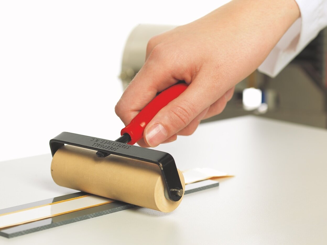 tesa 7475 tape for assessing release properties of silicone coatings step4of5 ap